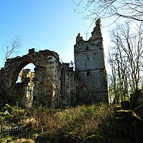 Gesamtansicht Ruine der Kirche von Pappenberg