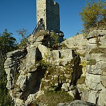 Die Ruine Weissenstein über dem Steinwald
