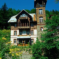 altes Holzhotel