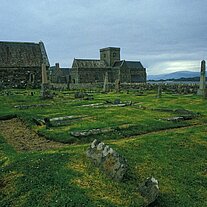 Iona Abbey und Friedhof McBeth + Duncan