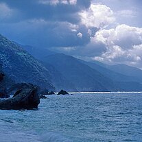Blick von Monterosso bis nach Riomaggiore