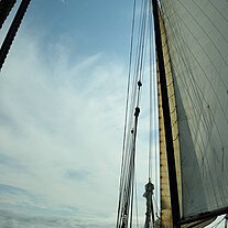 Unter Segeln
