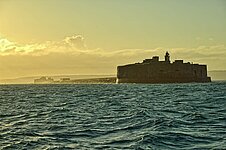 Fort de l´Ouest an der Hafeneinfahrt Fort de l´Ouest an der Hafeneinfahrt