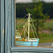 Schiffchen im Fenster